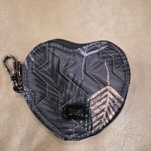 EUC Lug Heart Pouch in Tropical Fog